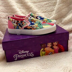 New In Box Kid's/Big Girls Disney Princess Slip-on Shoes Sneakers Size 4